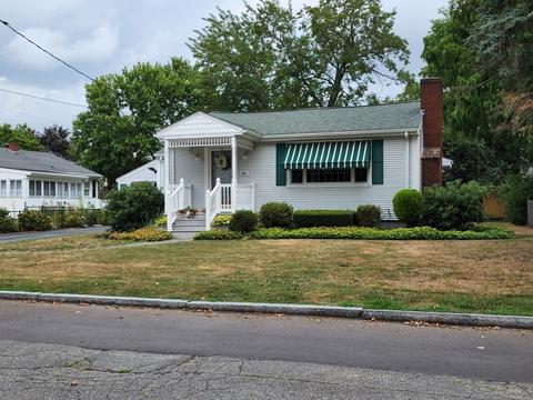 896 Pearce, Fall River, MA 02720 photo 4