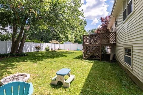 29 B St, Dracut, MA 01826 photo 4