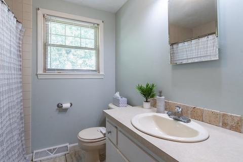 29 B St, Dracut, MA 01826 photo 19