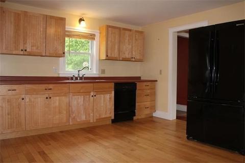 10 Traverse St, Gloucester, MA 01930 photo 14