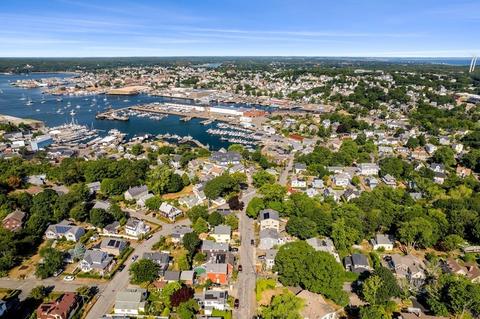 10 Traverse St, Gloucester, MA 01930 photo 2