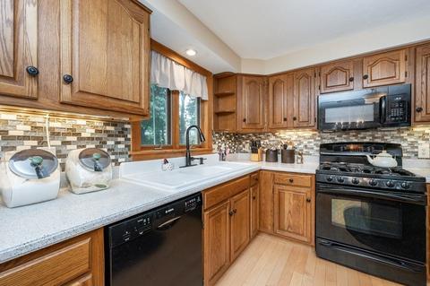 20 Dolly Dr, Worcester, MA 01604 photo 10
