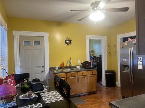 142 Marion St, Springfield, MA 01109 photo 9