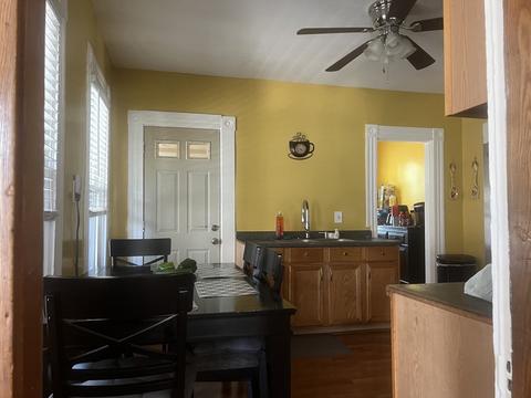 142 Marion St, Springfield, MA 01109 photo 4