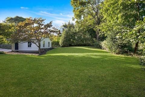 33 Thaxter St, Hingham, MA 02043 photo 28