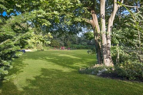 33 Thaxter St, Hingham, MA 02043 photo 37