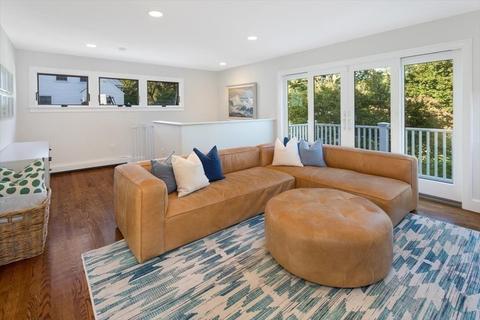 33 Thaxter St, Hingham, MA 02043 photo 10