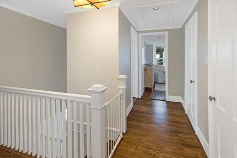 33 Thaxter St, Hingham, MA 02043 photo 18