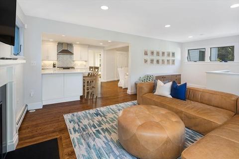 33 Thaxter St, Hingham, MA 02043 photo 9