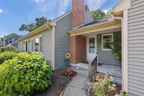18 Squassick Rd, West Springfield, MA 01089 photo 4