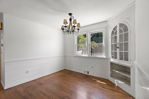 18 Squassick Rd, West Springfield, MA 01089 photo 15