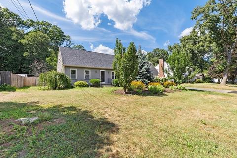 18 Squassick Rd, West Springfield, MA 01089 photo 2