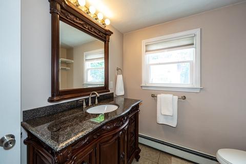36 Freeman St, Blackstone, MA 01504 photo 10