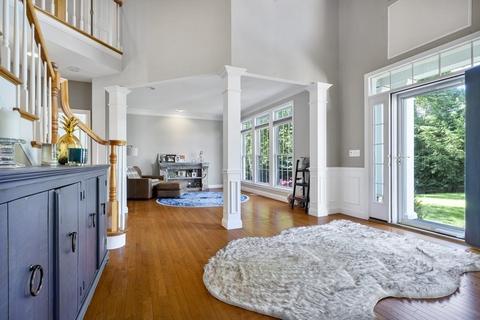 28 Robin Hill Rd, Danvers, MA 01923 photo 4
