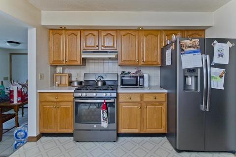 249 Arcade St, Chicopee, MA 01020 photo 7