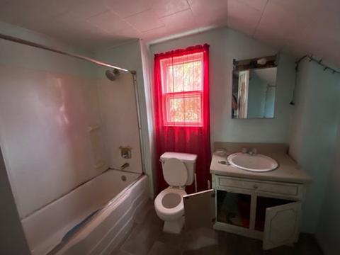 11 Dublin St, Chicopee, MA 01013 photo 10