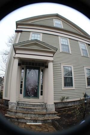 7 Crown St, Worcester, MA 01609 photo 8