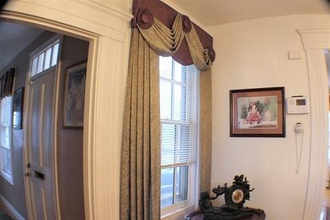 7 Crown St, Worcester, MA 01609 photo 11