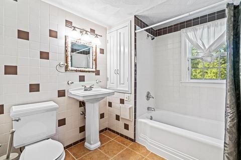 1446 Main St, Reading, MA 01867 photo 22