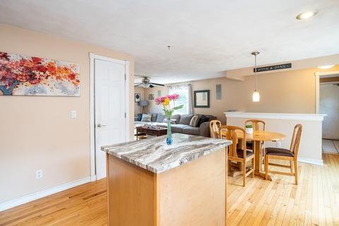25 Butternut Cir, Springfield, MA 01128 photo 22