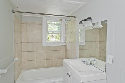 25 Greene Pl, Springfield, MA 01109 photo 32