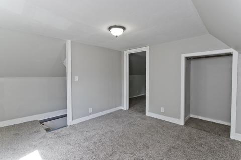 25 Greene Pl, Springfield, MA 01109 photo 18