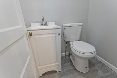 25 Greene Pl, Springfield, MA 01109 photo 16