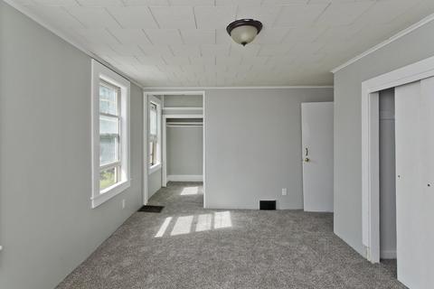25 Greene Pl, Springfield, MA 01109 photo 17