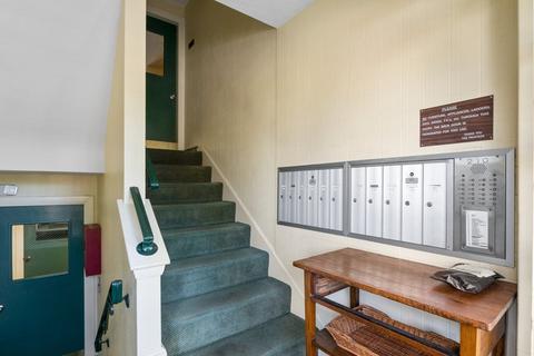 210 Hillside Ave #32, Needham, MA 02494 photo 4