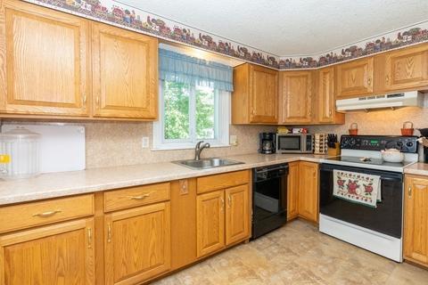 56 Granby St, Springfield, MA 01108 photo 12
