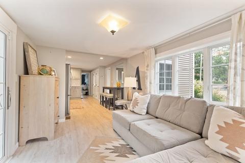 3 Bond St, Reading, MA 01867 photo 18