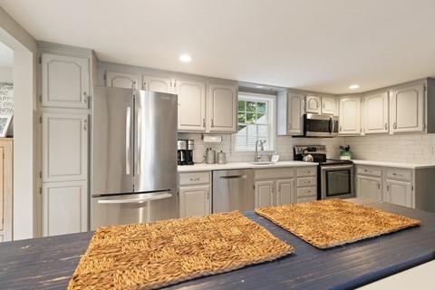 3 Bond St, Reading, MA 01867 photo 15