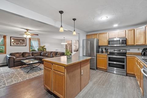 382 Sherbert Rd, Ashburnham, MA 01430 photo 5
