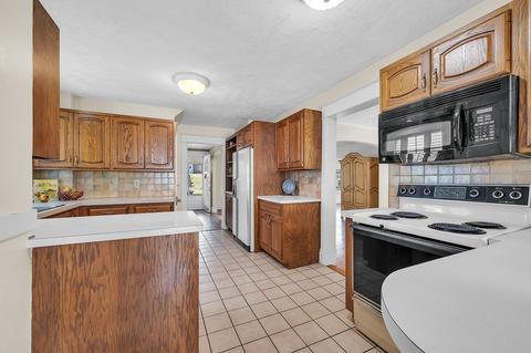 100 Bronson Ter, Springfield, MA 01108 photo 23