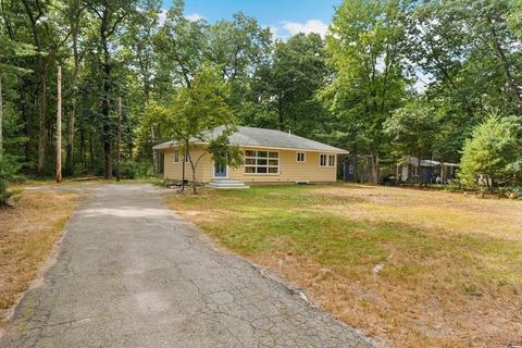 213 Barton Rd, Stow, MA 01775 photo 3