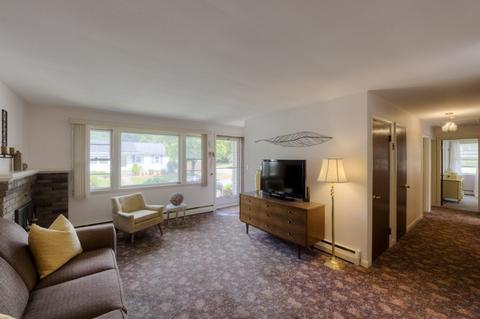 10 Pine Tree Ln, Worcester, MA 01609 photo 5