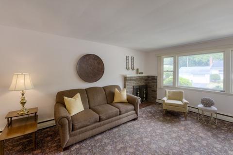 10 Pine Tree Ln, Worcester, MA 01609 photo 4