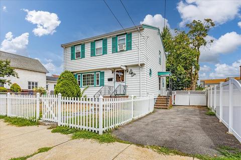 9 Auburn St, Everett, MA 02149 photo 2
