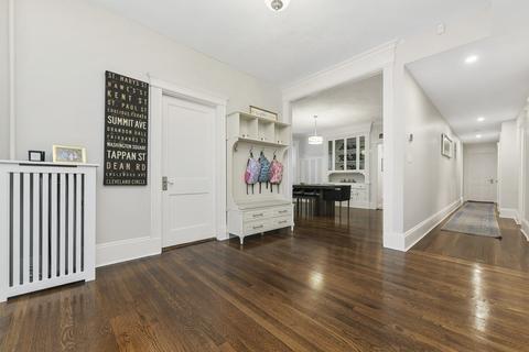 10 Fuller St #2, Brookline, MA 02446 photo 8