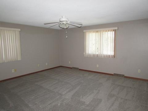 30 Derryfield Ave, Springfield, MA 01118 photo 23