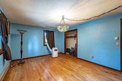 129 White Oak Rd, Springfield, MA 01128 photo 13