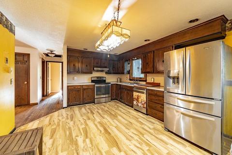 129 White Oak Rd, Springfield, MA 01128 photo 4