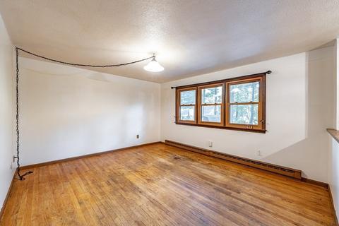 129 White Oak Rd, Springfield, MA 01128 photo 6