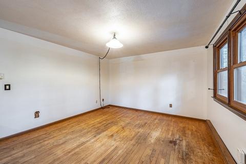 129 White Oak Rd, Springfield, MA 01128 photo 7
