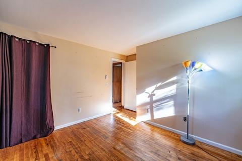 129 White Oak Rd, Springfield, MA 01128 photo 17
