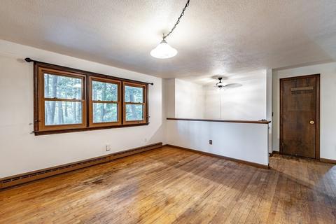 129 White Oak Rd, Springfield, MA 01128 photo 9