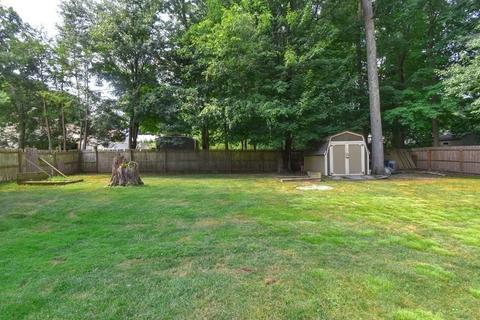 128 Tioga St, Springfield, MA 01128 photo 28