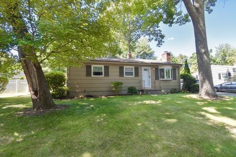 128 Tioga St, Springfield, MA 01128 photo 2