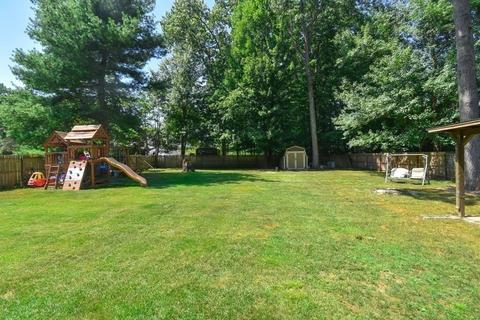 128 Tioga St, Springfield, MA 01128 photo 27