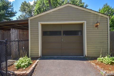 128 Tioga St, Springfield, MA 01128 photo 3